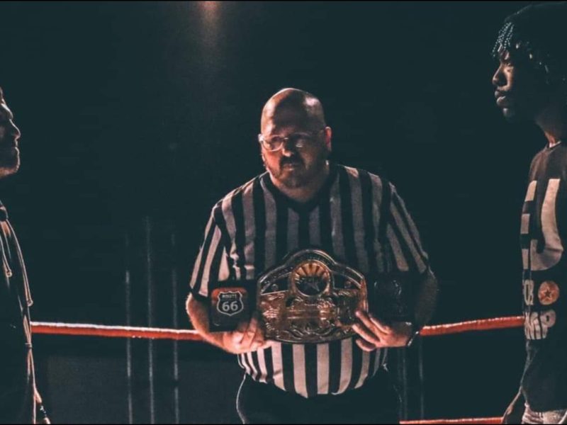 Referee Chris Behrens